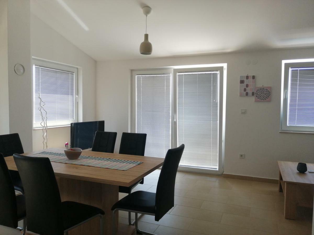 Kuca Za Odmor Postonjski Maslenica Exteriör bild